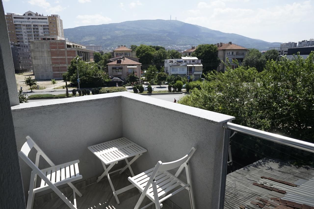 Astera Apart Hotel Скопье Экстерьер фото