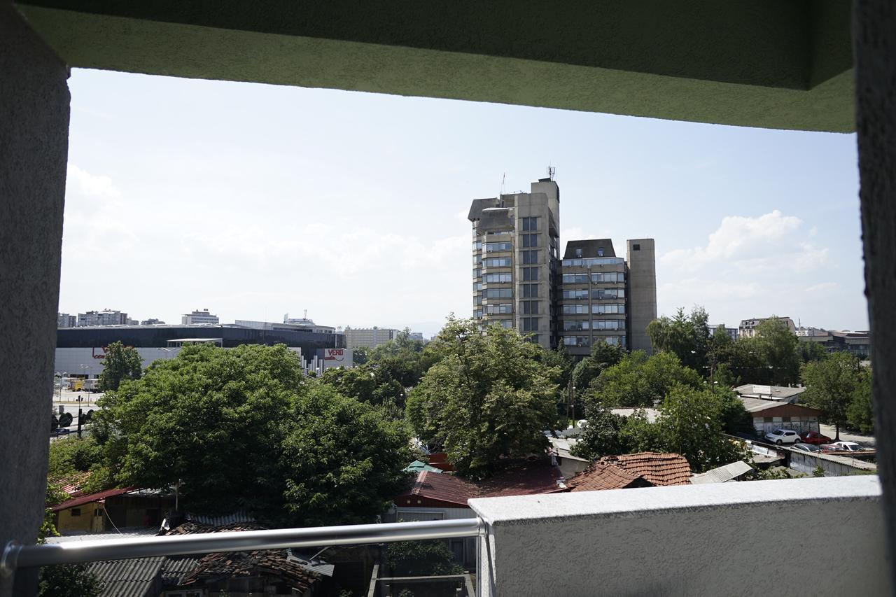 Astera Apart Hotel Скопье Экстерьер фото