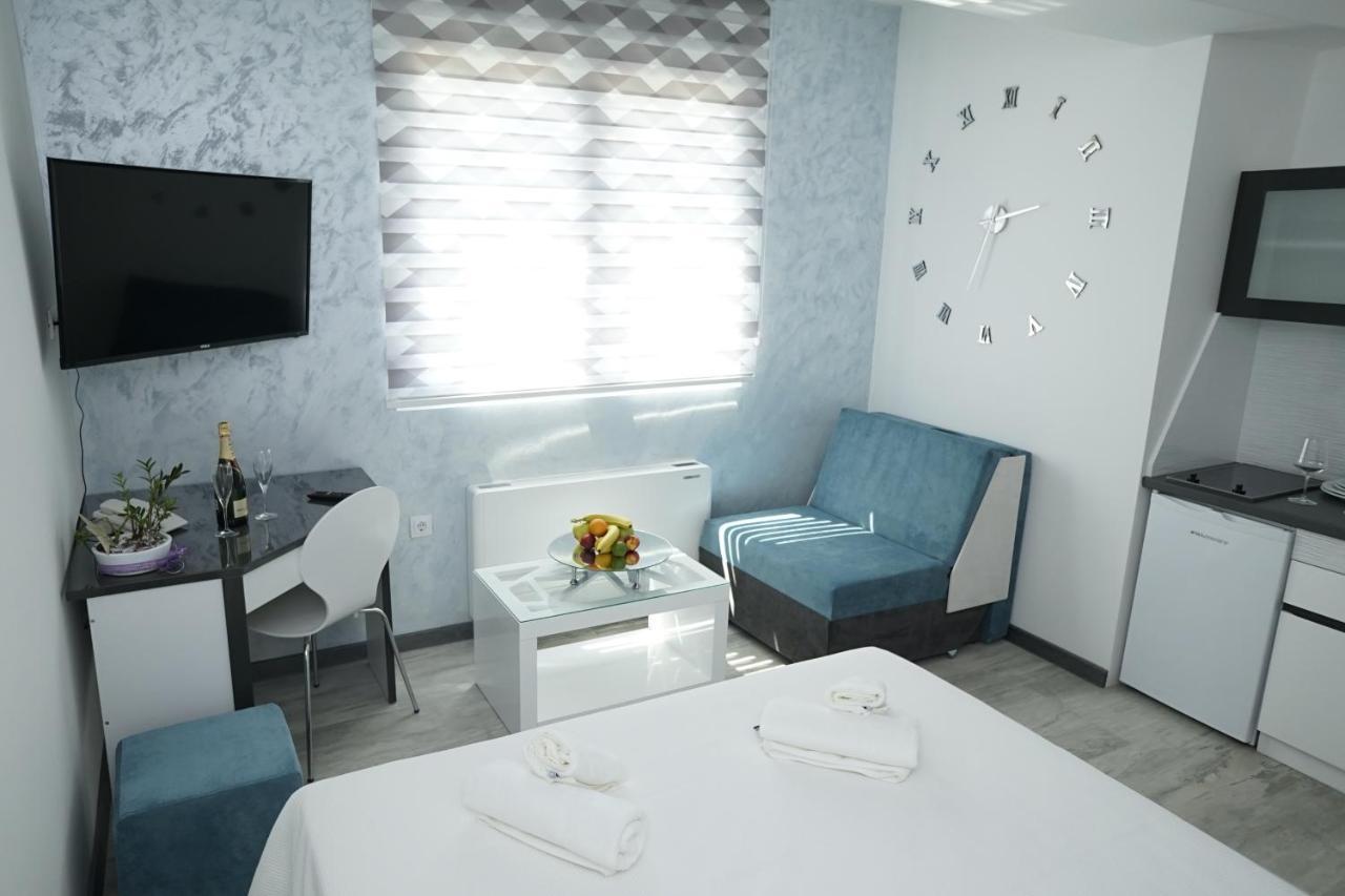 Astera Apart Hotel Скопье Экстерьер фото